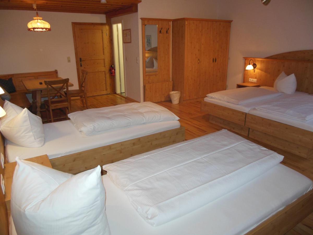 Gasthof Pension Altwirt Sachsenkam Экстерьер фото