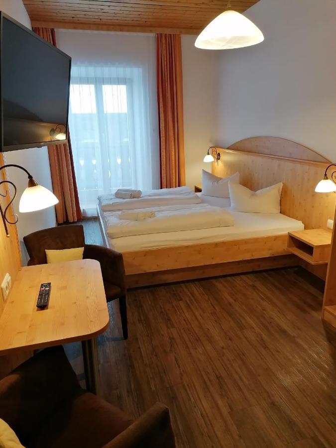Gasthof Pension Altwirt Sachsenkam Экстерьер фото