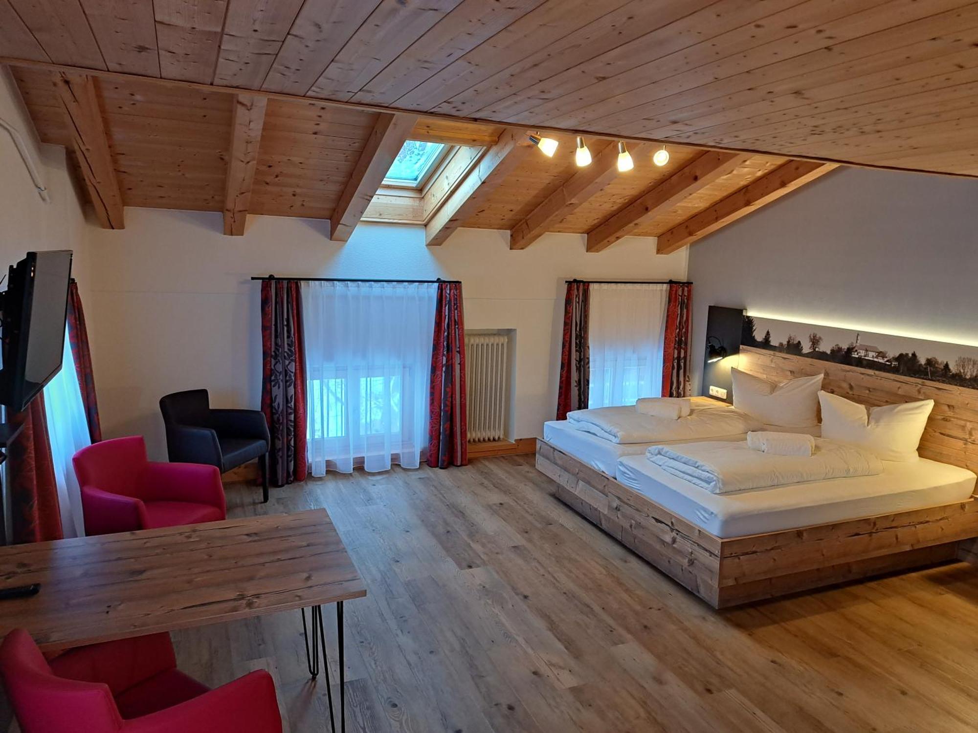 Gasthof Pension Altwirt Sachsenkam Номер фото
